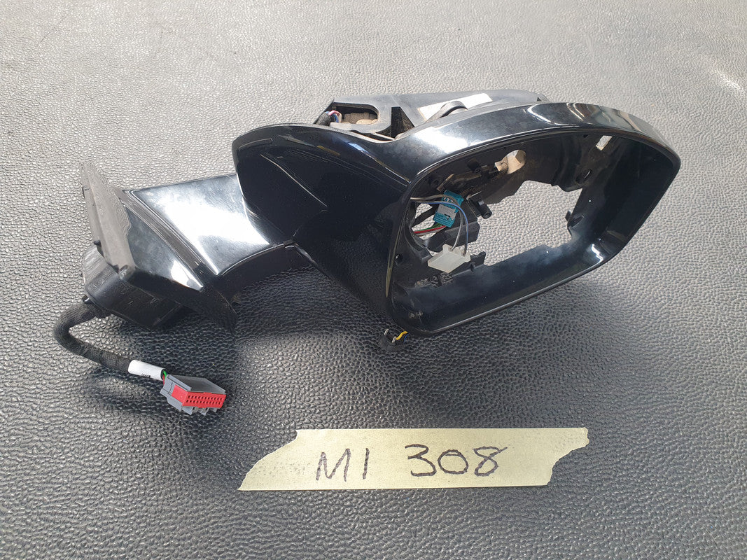 Original Used Jaguar F-Pace 2019 Right Outer Mirror Base Incomplete, No Indicator, No Cover, No Mirror Glass