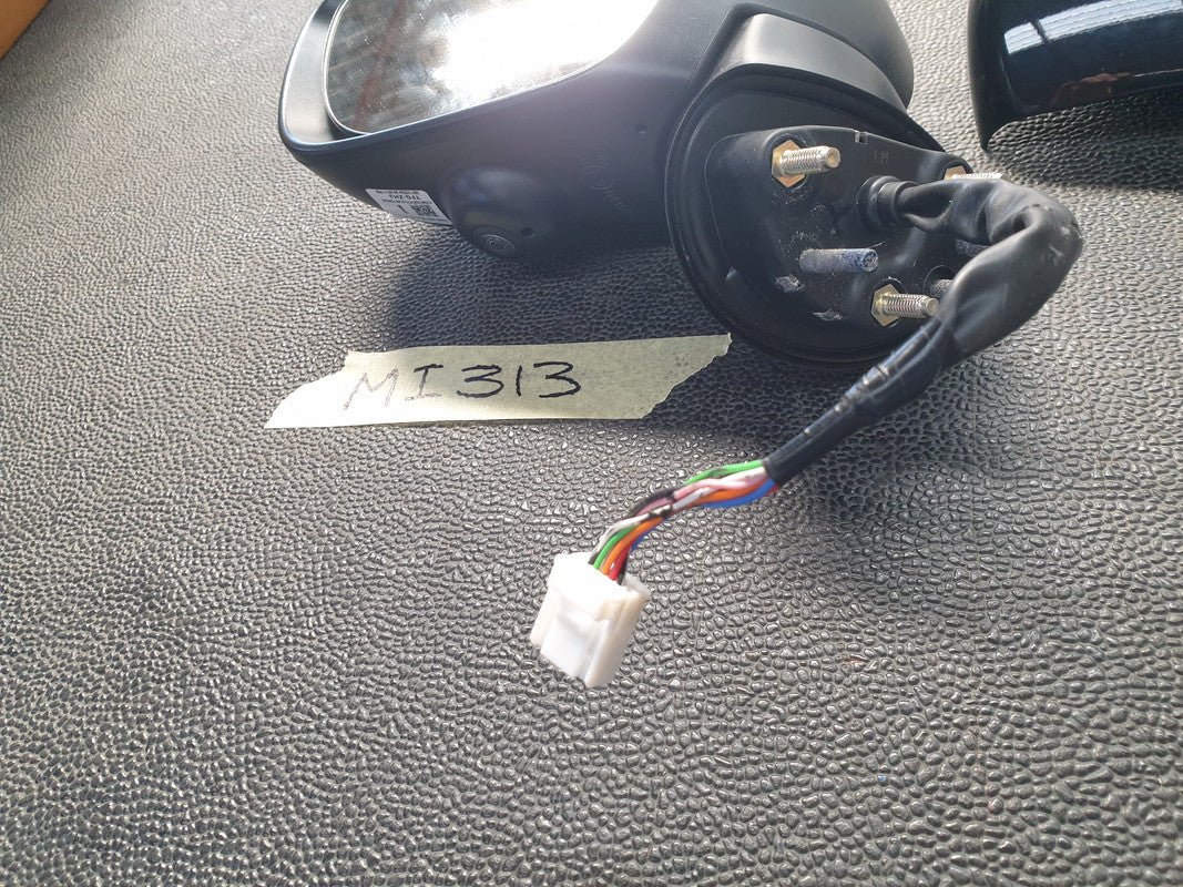 Toyota Starlet Left Outer Mirror Unknown Internal Damage