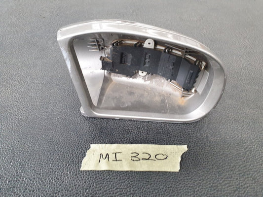 Mercedes-Benz C-Class W203 Right Outer Mirror Cover and Indicator Light