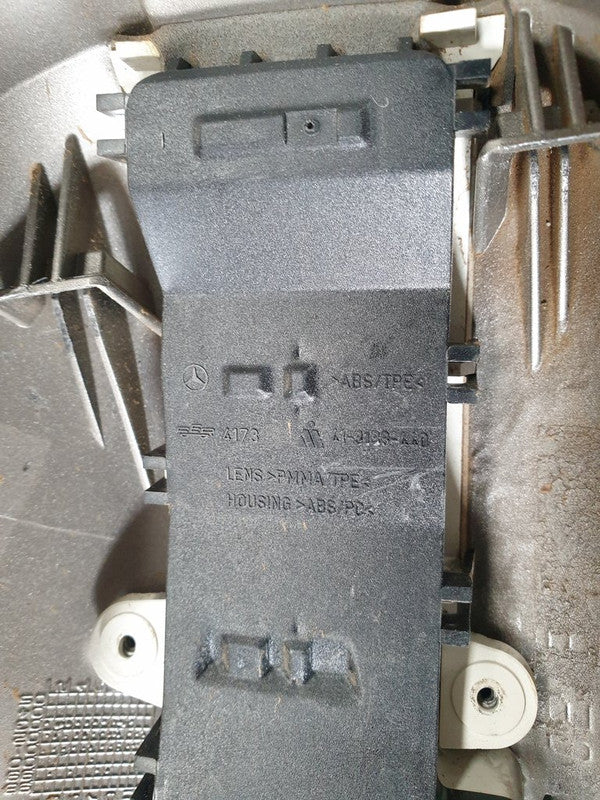 Mercedes-Benz C-Class W203 Right Outer Mirror Cover and Indicator Light