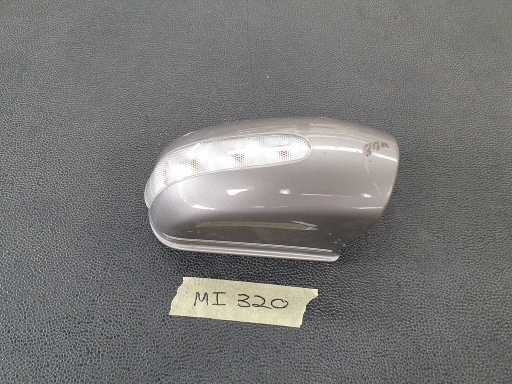 Mercedes-Benz C-Class W203 Right Outer Mirror Cover and Indicator Light