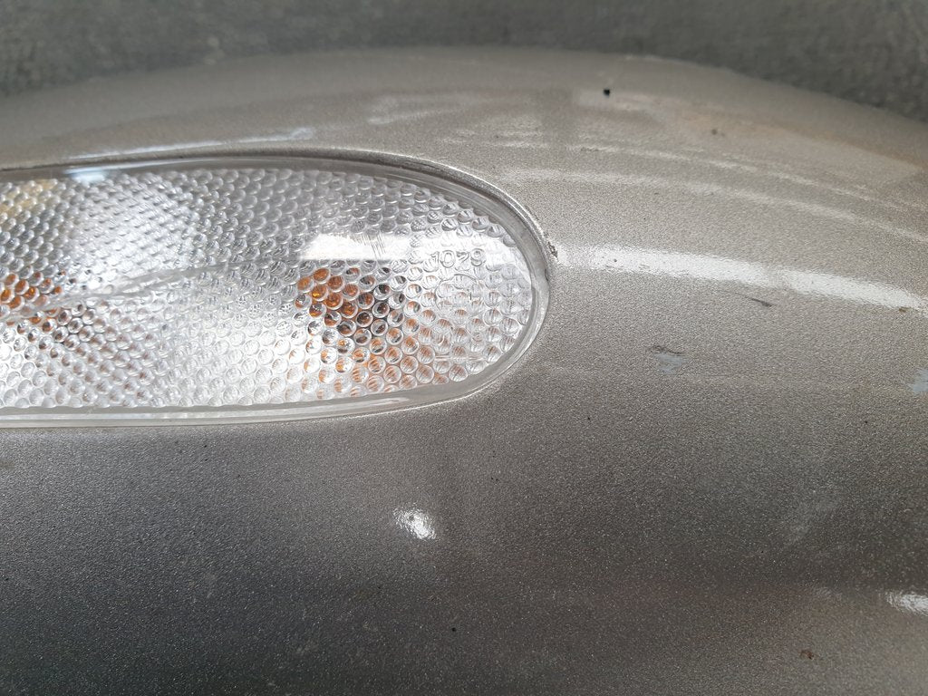 Mercedes-Benz C-Class W203 Right Outer Mirror Cover and Indicator Light