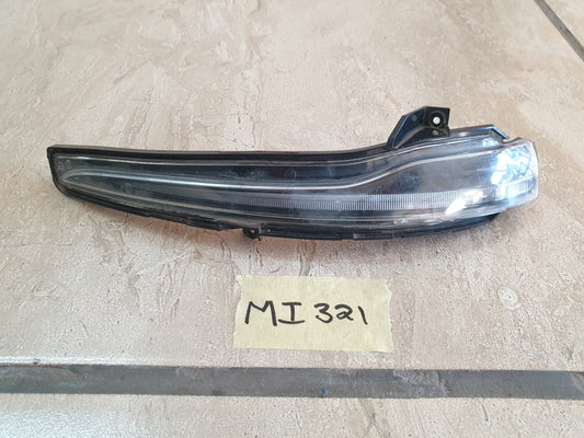 Mercedes-Benz C-Class W205 Left Outer Mirror Indicator Light