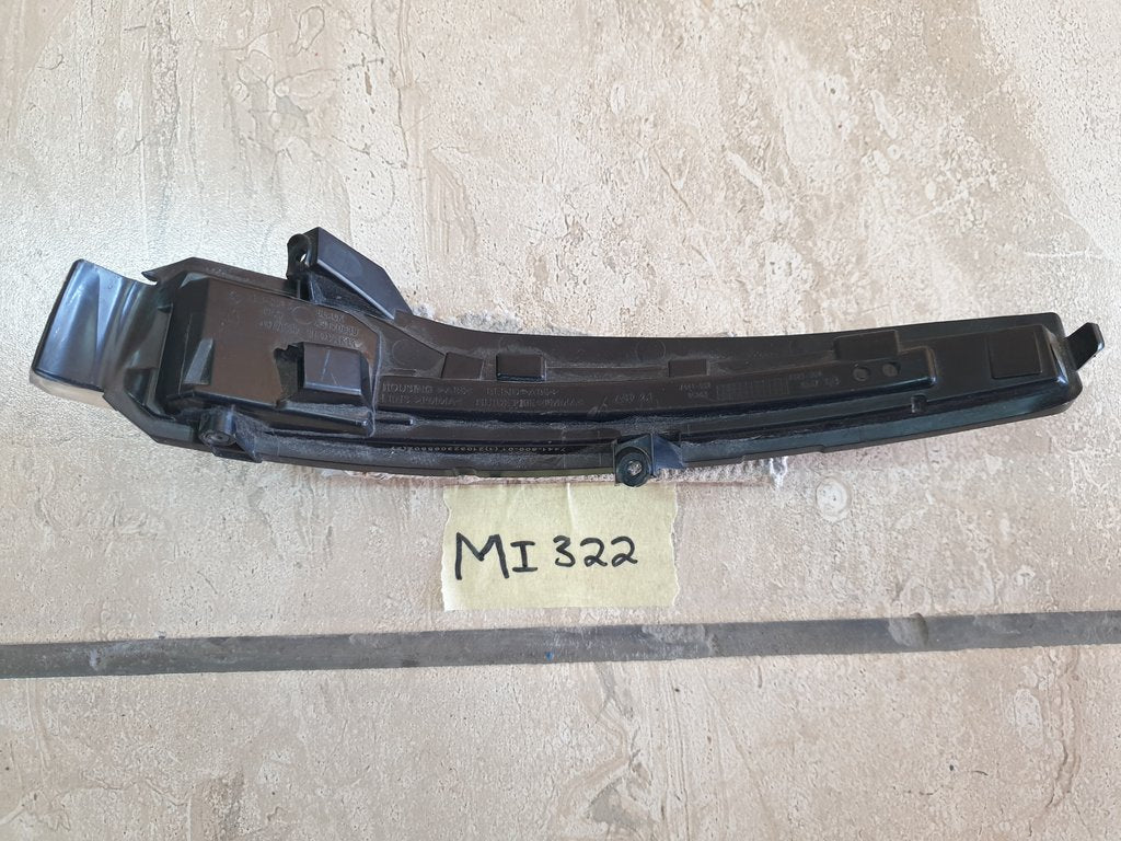 Mercedes-Benz C-Class W205 Left Outer Mirror Indicator Light