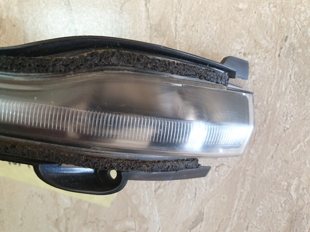 Mercedes-Benz X-Class W470 Left Outer Mirror Indicator Light