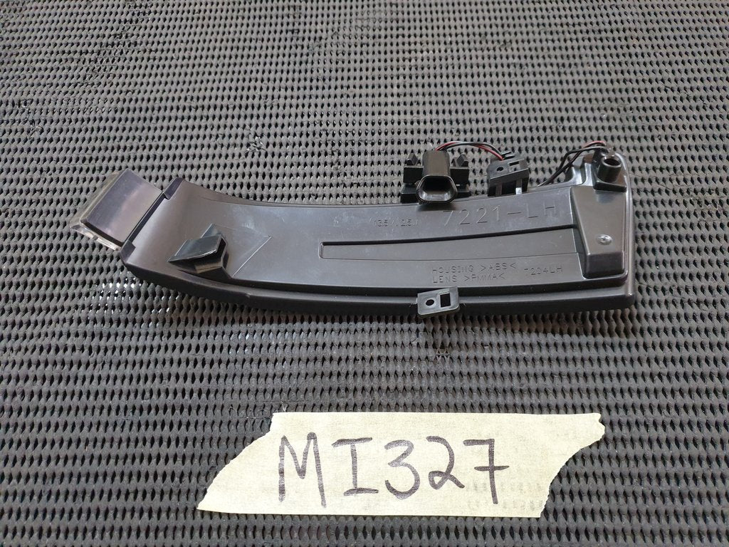 Mercedes-Benz Aftermarket A-Class, B-Class, C-Class, E-Class, CLA, CLS, S-Class, GLA, ML, GLE W176, W246, W204, W212, W207, W117, W218, W221, X156, W164, W166 2010, 2011, 2012, 2013, 2014 Left Outer Mirror Indicator Light