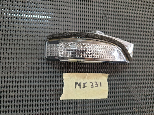 Toyota Corolla Right Outer Mirror Indicator Light