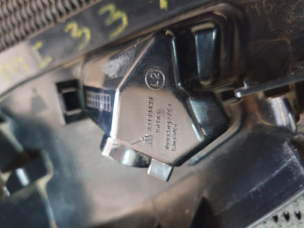 Mercedes-Benz C-Class E-Class W204 W212 Left Outer Mirror Lower Cover