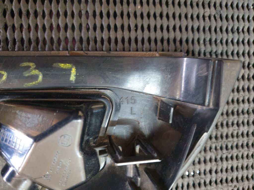 Mercedes-Benz C-Class E-Class W204 W212 Left Outer Mirror Lower Cover