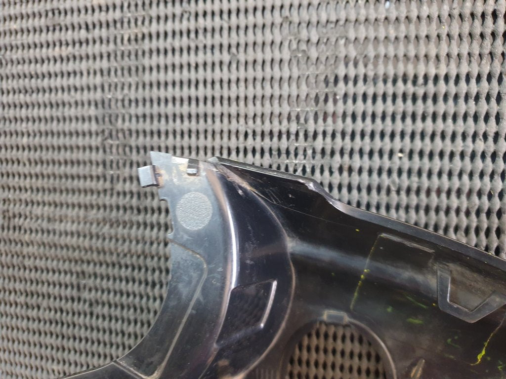 Land Rover Discovery Evoque Right Outer Mirror Lower Cover