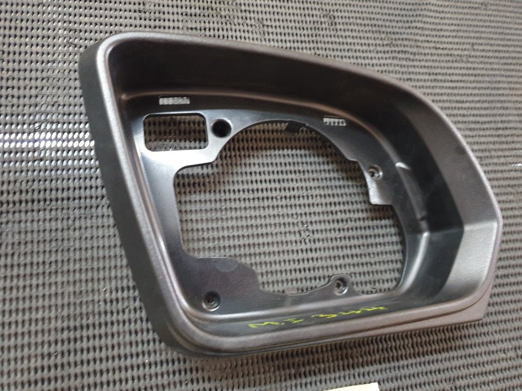 Mercedes-Benz V-Class Vito W447 Right Outer Mirror Frame