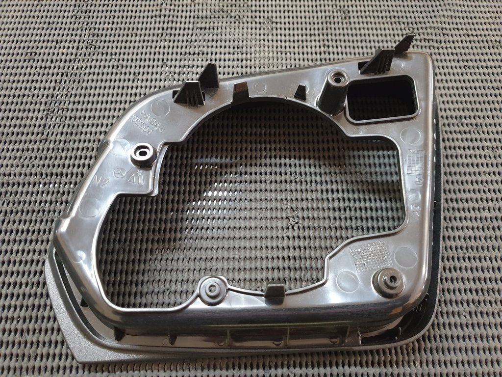 Mercedes-Benz V-Class Vito W447 Right Outer Mirror Frame