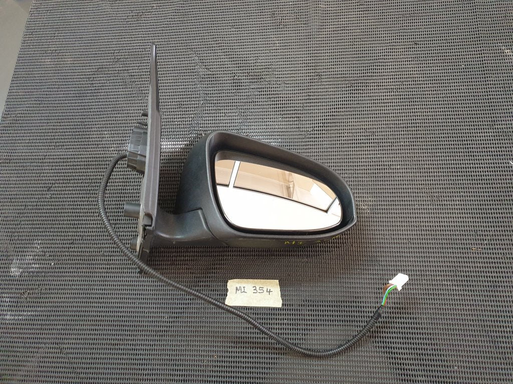 Toyota Aygo Right Outer Mirror Incomplete, No Cover