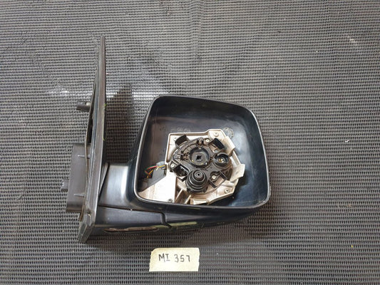 Hyundai H1 Right Outer Mirror Incomplete, No Glass, Missing Bottom Cover