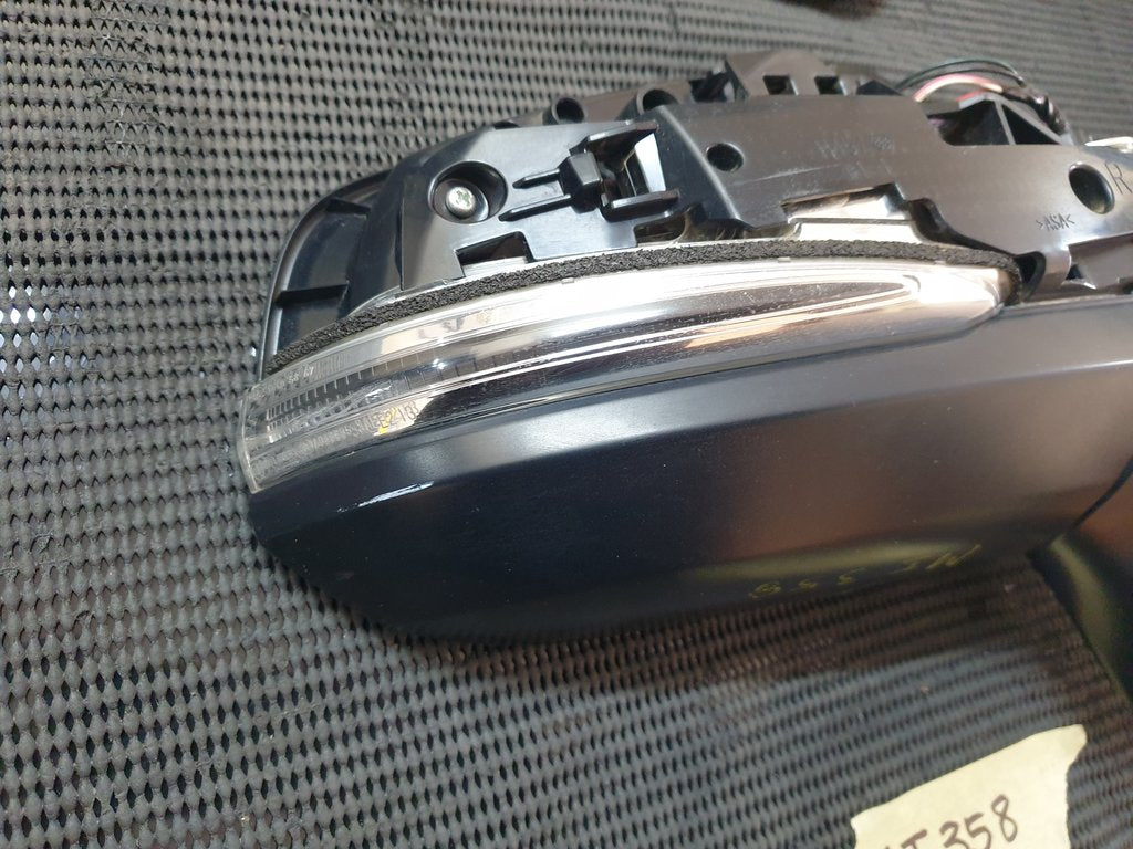 Toyota Rav4 Right Outer Mirror Incomplete, No Cover, Mirror Glass Loose