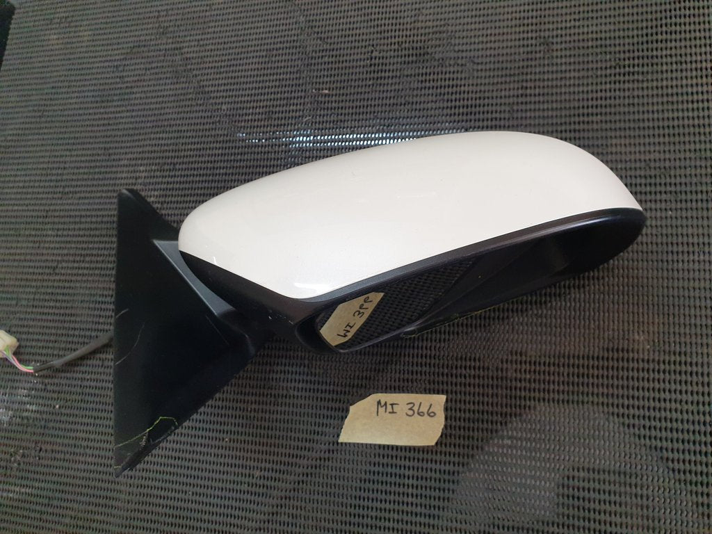 Suzuki Swift Right Outer Mirror Complete