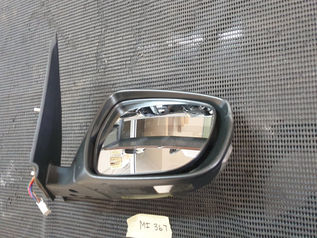 Suzuki Swift Right Outer Mirror Incomplete, No Cover