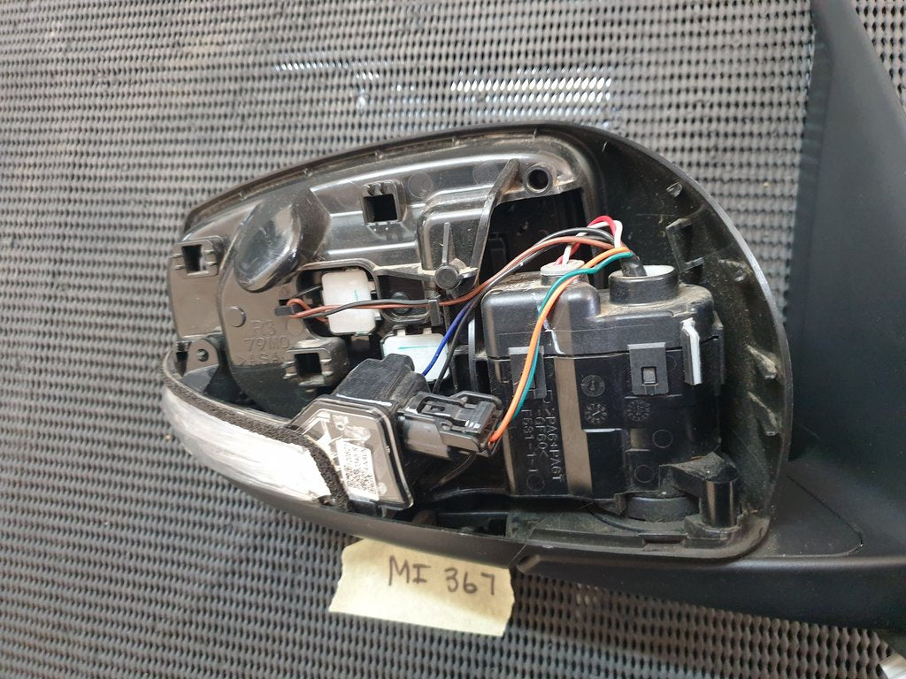 Suzuki Swift Right Outer Mirror Incomplete, No Cover