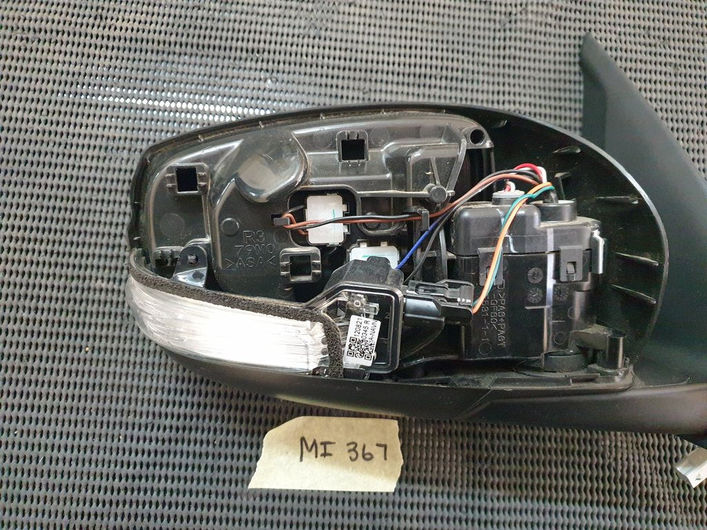 Suzuki Swift Right Outer Mirror Incomplete, No Cover