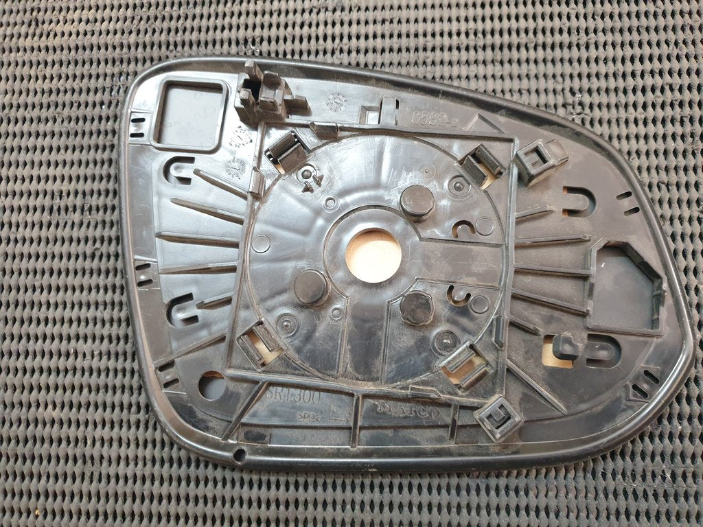 Toyota Hilux Left Outer Mirror Glass