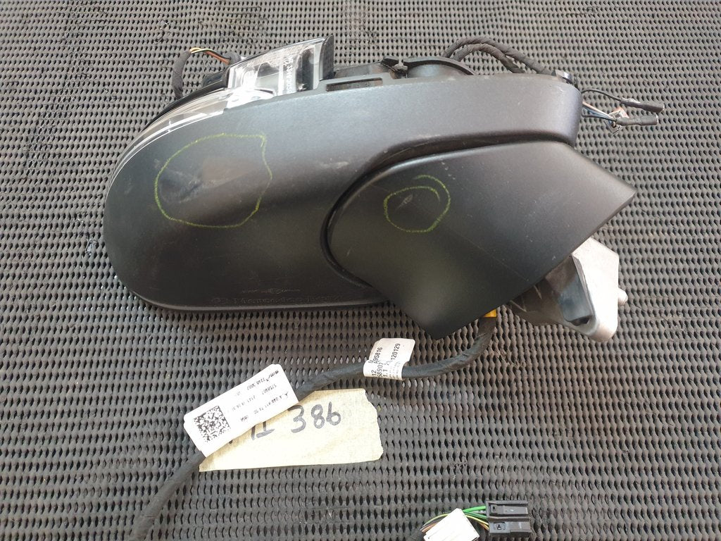 Mercedes-Benz A-Class W177 Right Outer Mirror Base