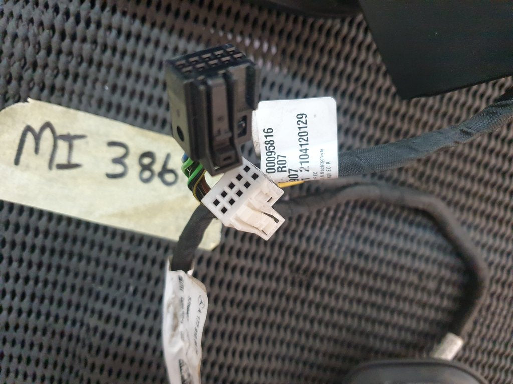 Mercedes-Benz A-Class W177 Right Outer Mirror Base