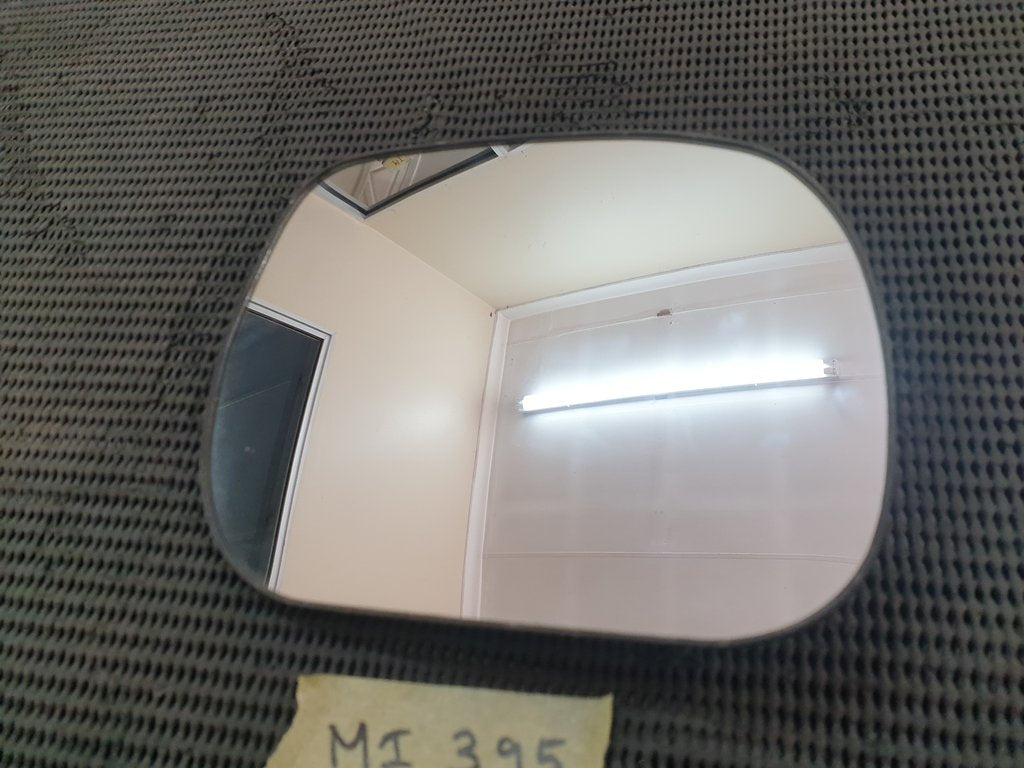 Toyota Rav4 Right Outer Mirror Glass