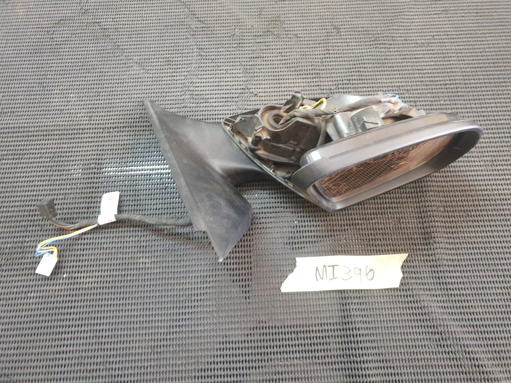 Mercedes-Benz C-Class W205 Right Outer Mirror Incomplete, No Cover, Broken Mirror Glass