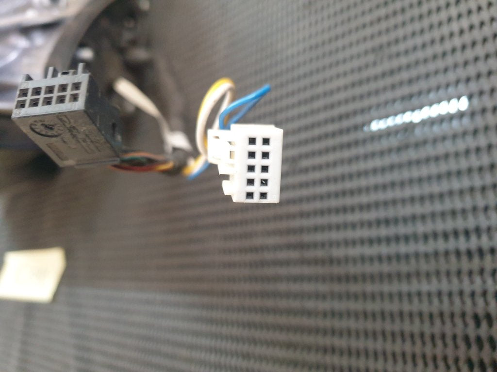 Mercedes-Benz C-Class W205 Right Outer Mirror Incomplete, No Cover, Broken Mirror Glass