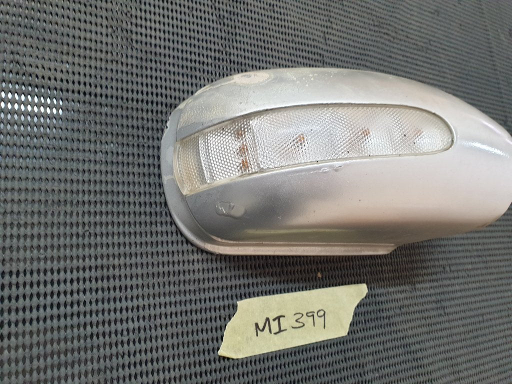 Mercedes-Benz C-Class W203 Right Outer Mirror Cover and Indicator Light