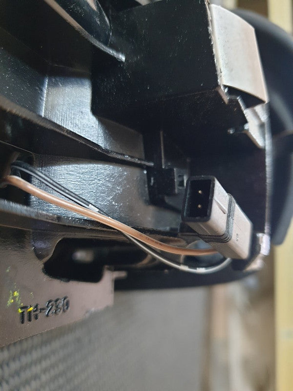 Mercedes-Benz C-Class W203 Right Outer Mirror Base