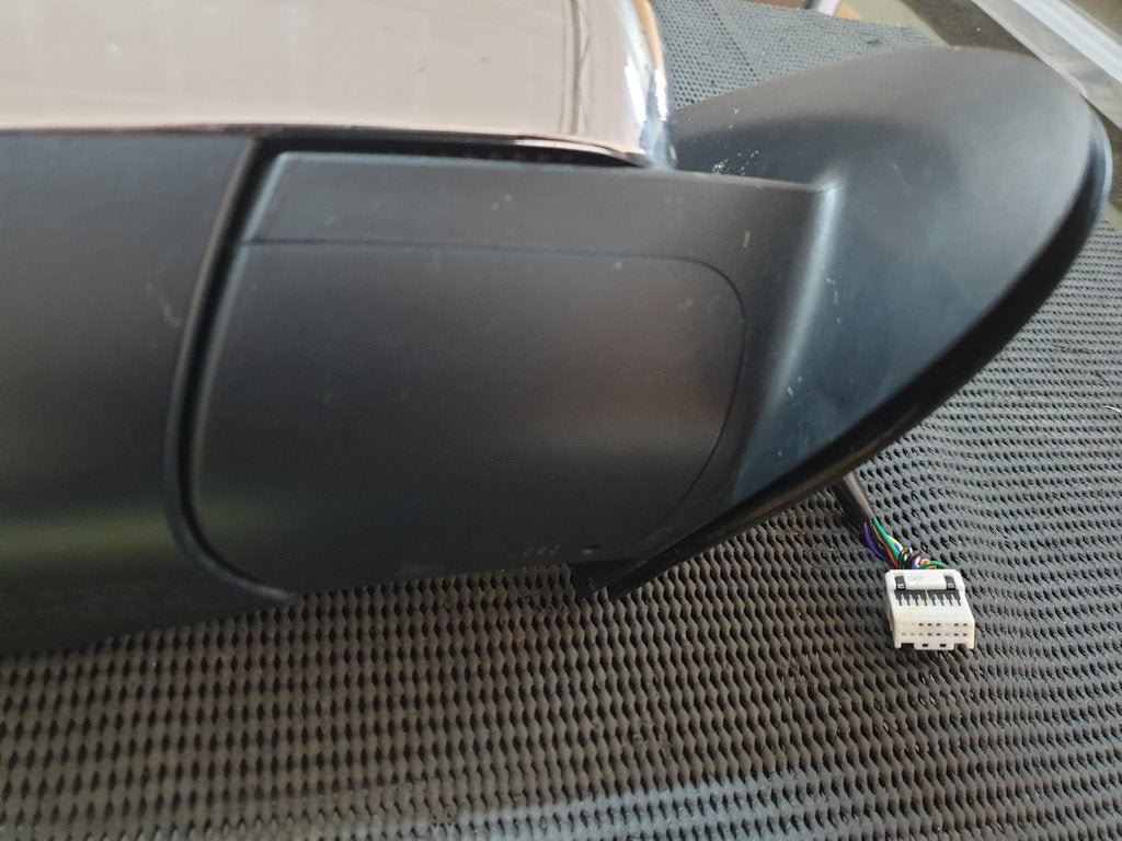 Mitsubishi L200 Right Outer Mirror Complete