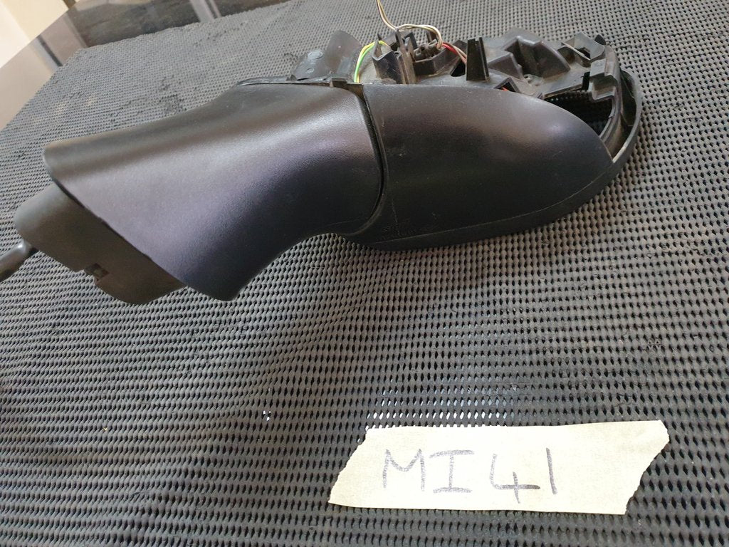 Renault Clio Left Outer Mirror Base, No Cover, No Glass