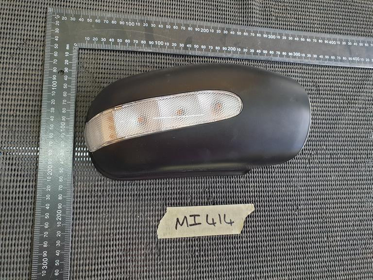 Mercedes-Benz Aftermarket C-Class W203 Right Outer Mirror Cover and Indicator Light