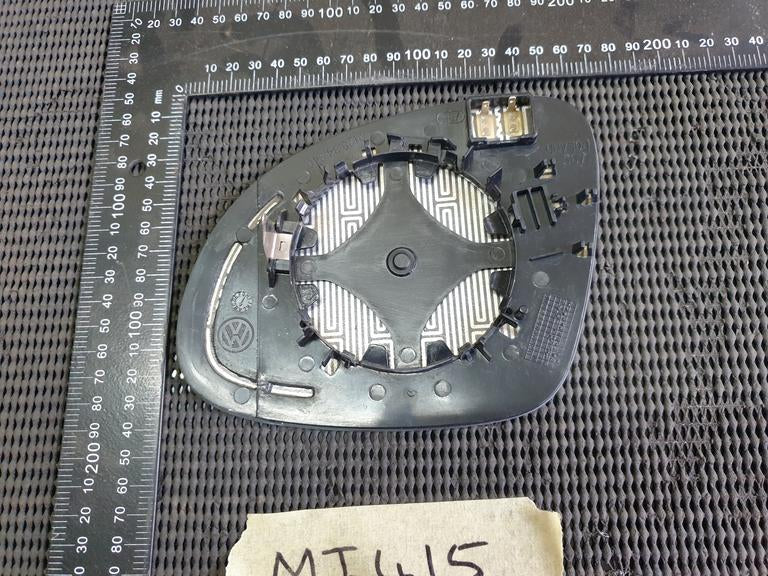 Volkswagen Tiguan Right Outer Mirror Glass