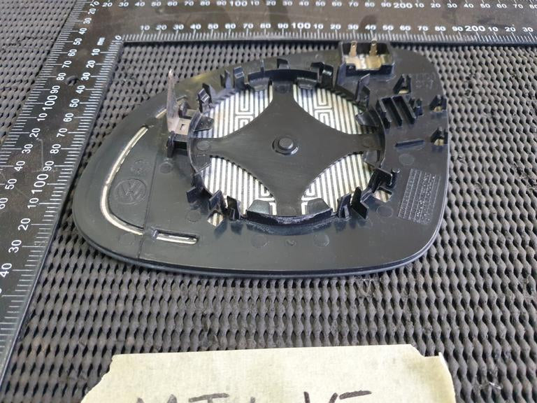 Volkswagen Tiguan Right Outer Mirror Glass