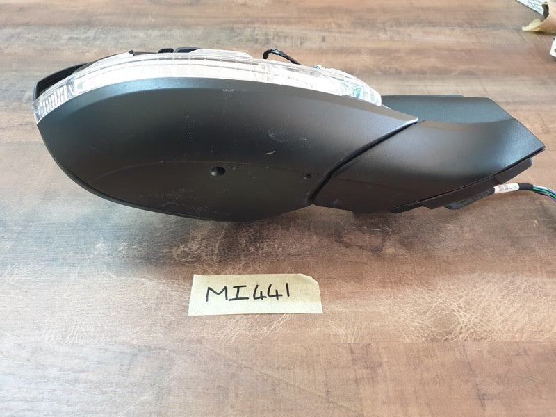 Original Used Volkswagen T-Cross TSI 2025 Right Front Outer Mirror Incomplete No Cover