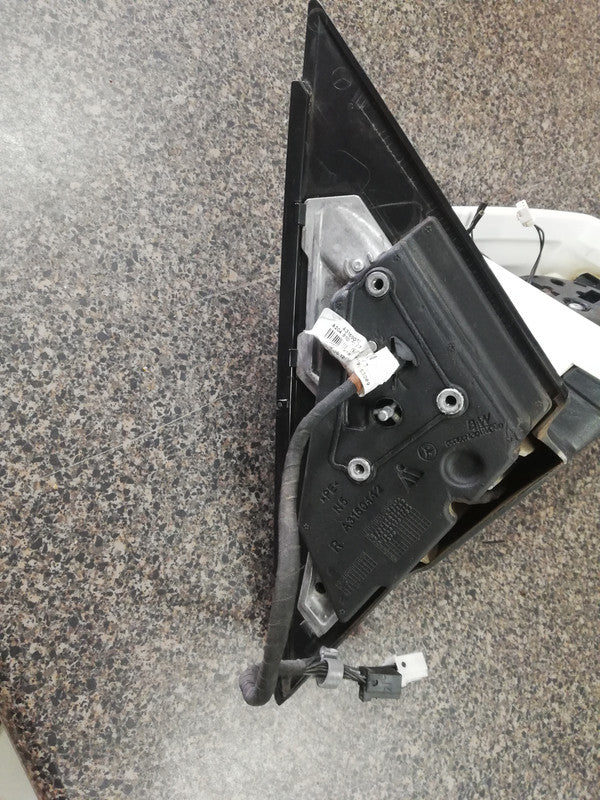 Mercedes-Benz C-Class C200, W204 2011 Right Outer Electric Mirror Incomplete, Broken Indicator Light