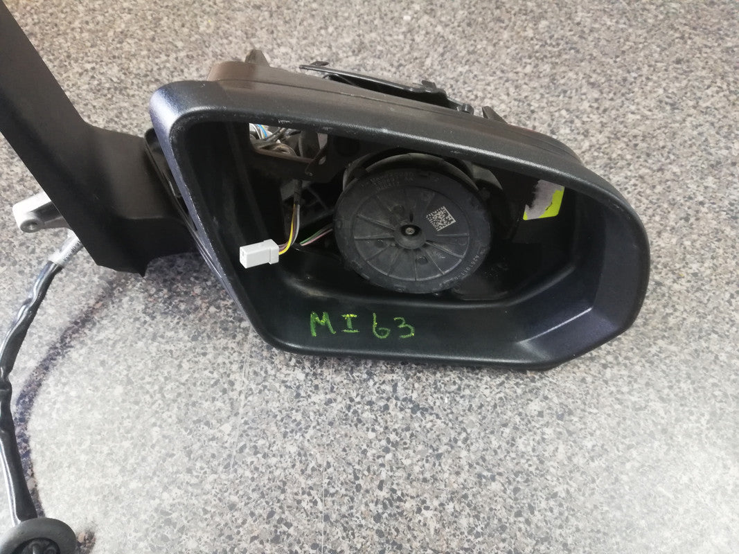 Mercedes-Benz V-Class W447 Right Outer Mirror Incomplete, No Cover, No Mirror Glass