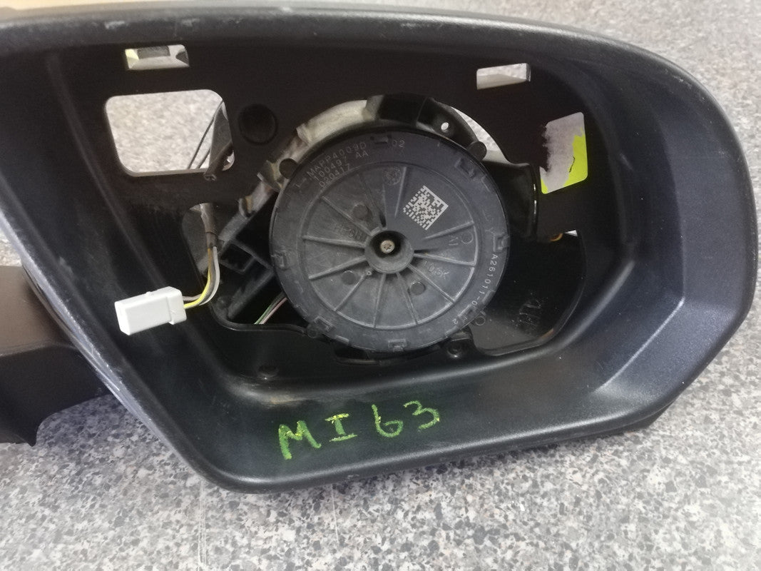 Mercedes-Benz V-Class W447 Right Outer Mirror Incomplete, No Cover, No Mirror Glass