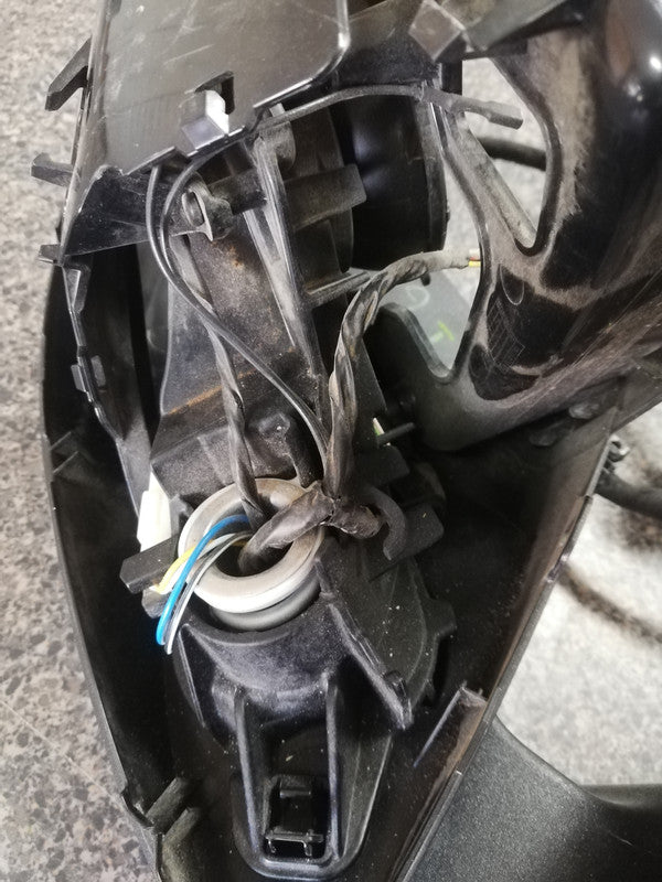 Mercedes-Benz V-Class W447 Right Outer Mirror Incomplete, No Cover, No Mirror Glass