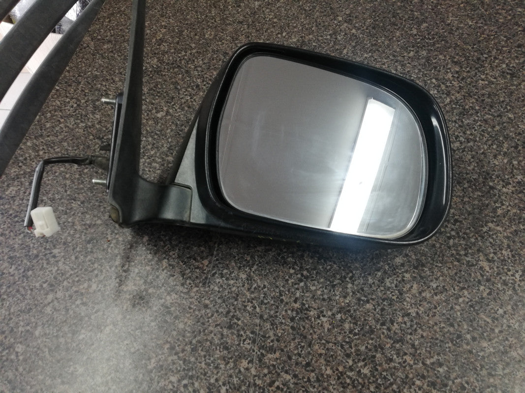 Toyota Hilux 2005, 2006, 2007, 2008, 2009, 2010,2011, 2012, 2013, 2014, 2015 Right Outer Electric Mirror Complete with Chrome Cover
