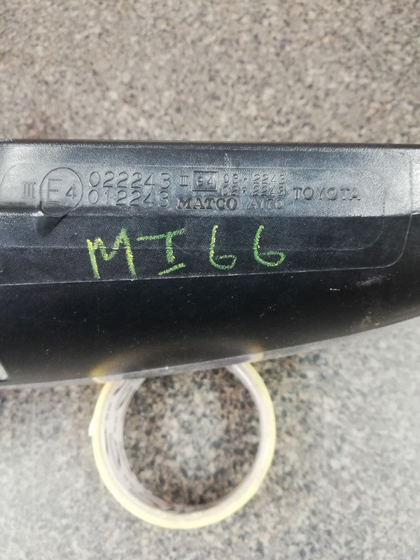 Toyota Hilux 2005, 2006, 2007, 2008, 2009, 2010,2011, 2012, 2013, 2014, 2015 Right Outer Electric Mirror Complete with Chrome Cover