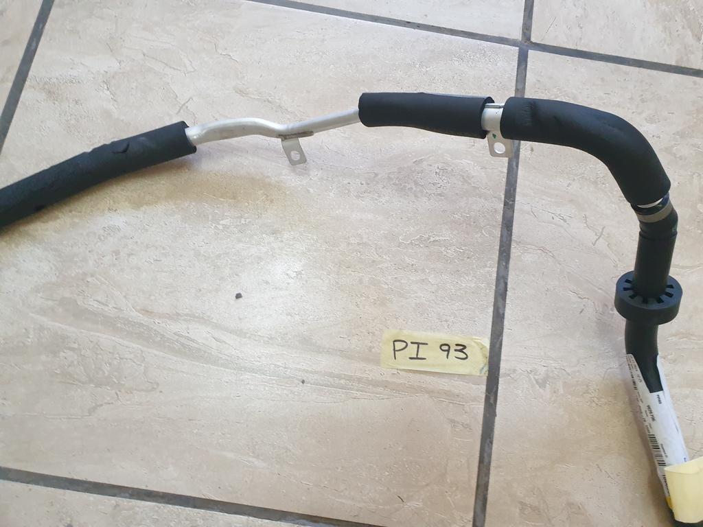 Original New Mercedes-Benz S-Class W222 Engine Coolant Hose