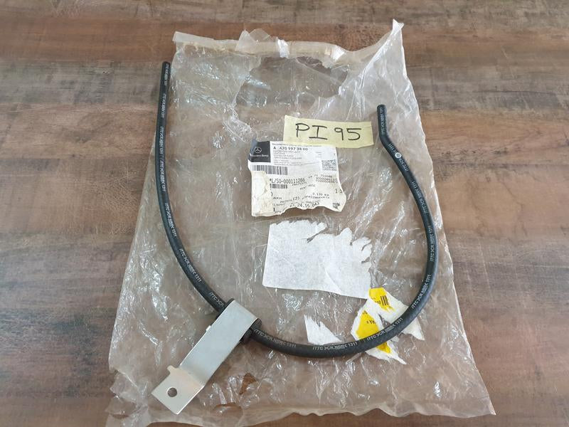 Original New Mercedes-Benz X-Class W470 Vent Hose