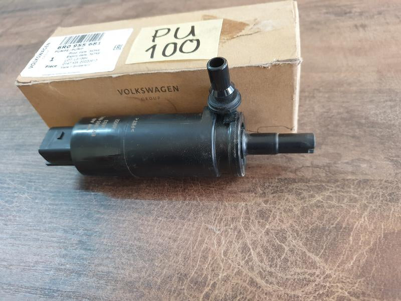 Original Used Audi Q3 Windscreen Washer Bottle Motor