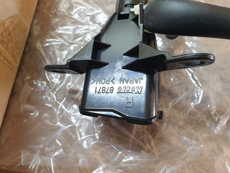 Original New Mitsubishi Outlander 2009 Right Front Headlight Jet Washer Nozzle