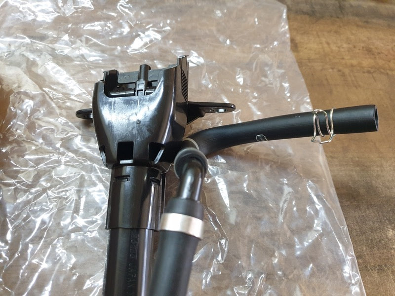 Original New Mitsubishi Outlander 2009 Right Front Headlight Jet Washer Nozzle