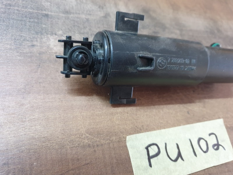 Original Used BMW 3 Series E92 Right Front Headlight Jet Washer Nozzle