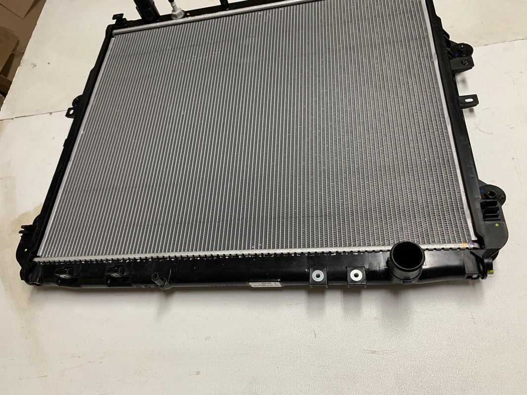 Toyota Hilux 2.4 / Fortuner 2016, 2017, 2018, 2019 Radiator